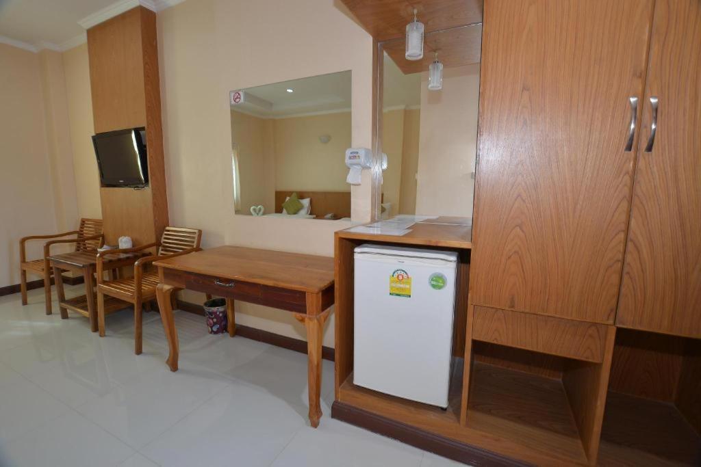 Ck Hills Hotel Mae Sot Ngoại thất bức ảnh