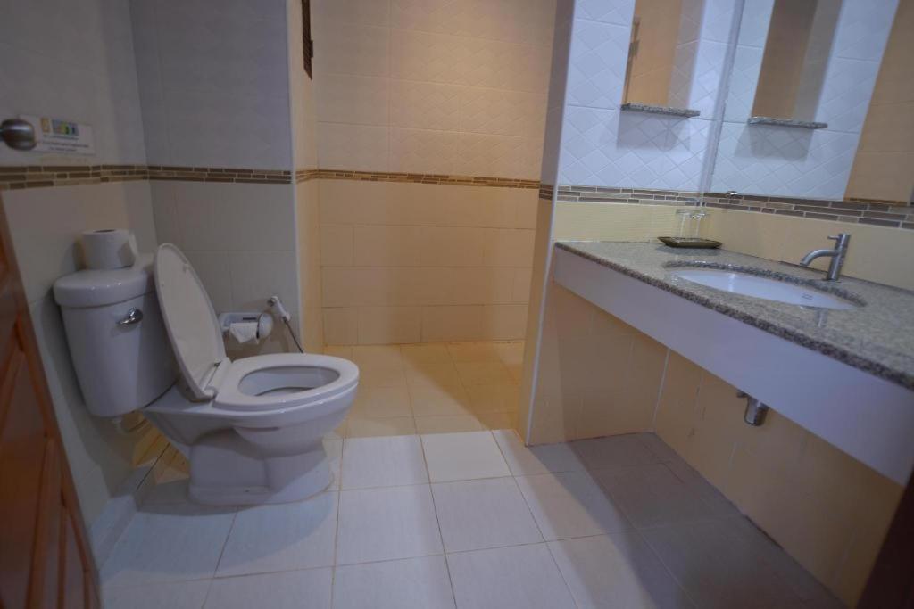 Ck Hills Hotel Mae Sot Ngoại thất bức ảnh